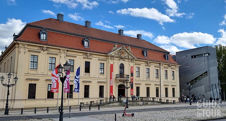 Vista dell'esterno del Museo Ebraico di Berlino.