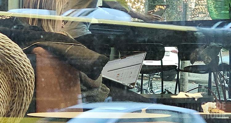 Scopri i migliori coworking bar di Berlino.